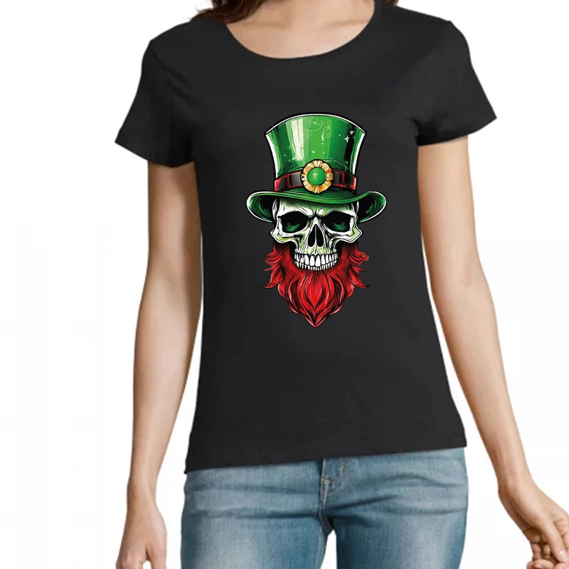 t-shirt imprimé d'un crâne portant un chapeau de leprechaun, noir 100% coton pour femme