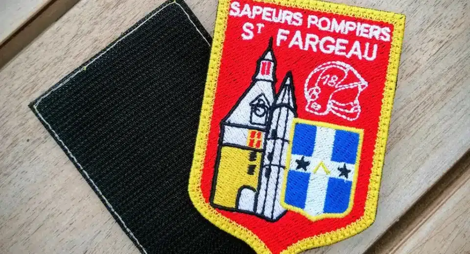ecusson brode uniforme de pompier