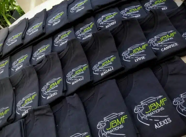 tshirts brodes personnalises logo et prenom