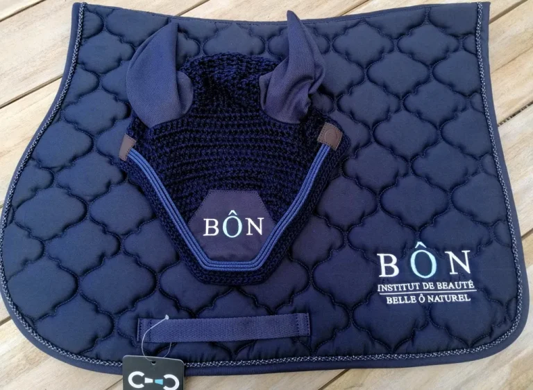 broderie tapis de selle equestre belle au naturel